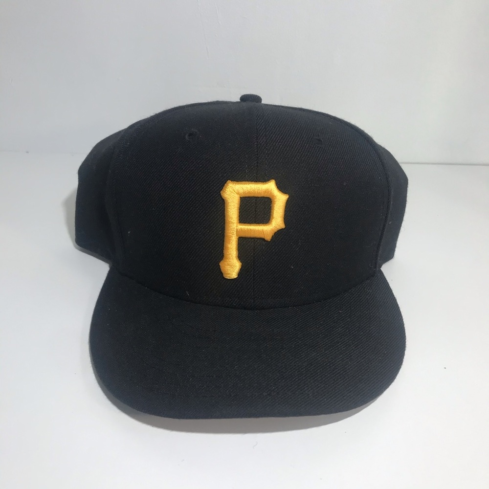 Pittsburg Pirates New Era Fitted Size 7 3/8